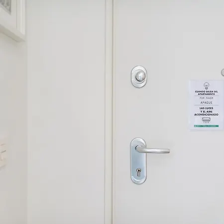 Wekey Homes, Angel Deluxe & Free Parking Apartment *
