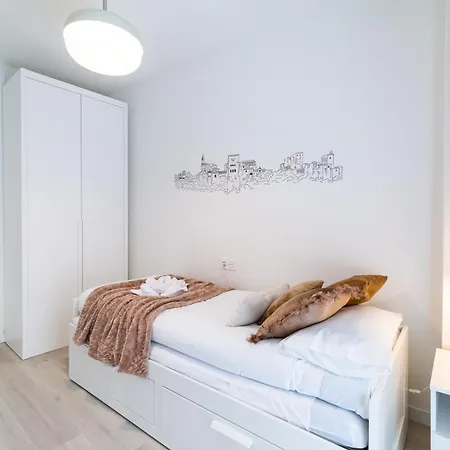 Wekey Homes, Angel Deluxe & Free Parking Apartment *