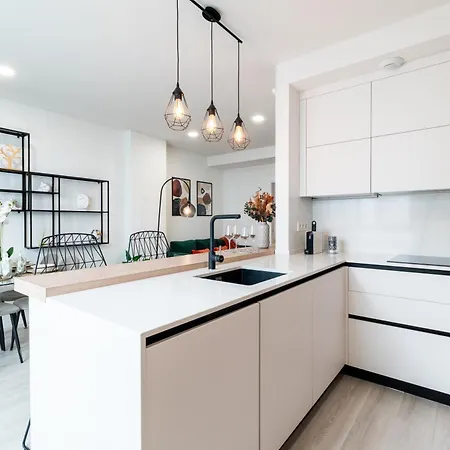 Apartment Wekey Homes, Angel Deluxe & Free Parking