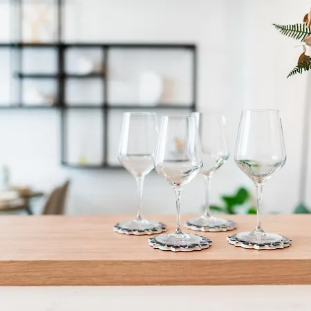 Apartment Wekey Homes, Angel Deluxe & Free Parking *